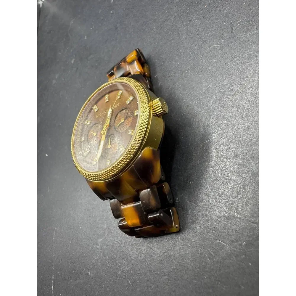 Michael Kors this stylish
